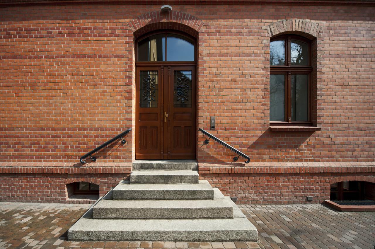 Przestronny Apartament Very Berry W Poznaniu Z Dwiema Sypialniami By Noclegi Renters Exterior photo